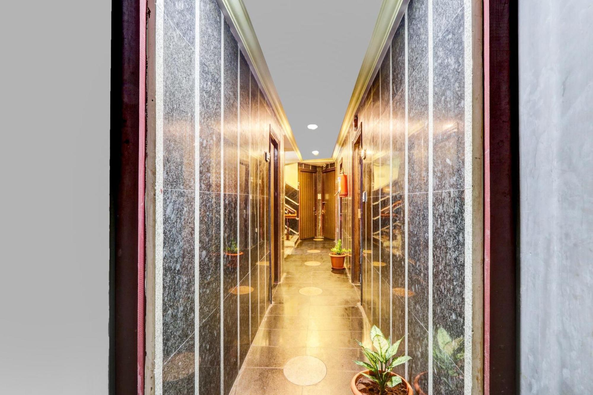 Vijayawāda Hotel O Hanuman Pet Near Railway Station מראה חיצוני תמונה