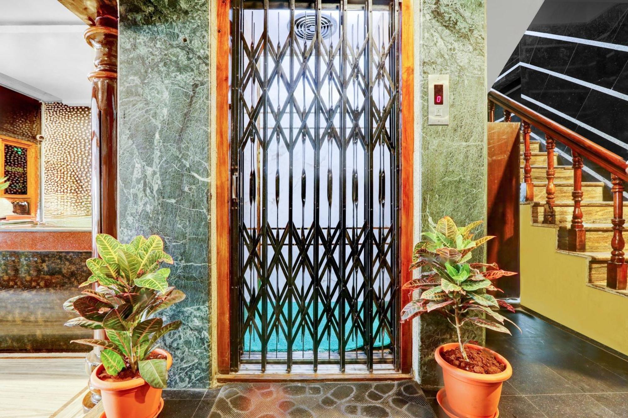 Vijayawāda Hotel O Hanuman Pet Near Railway Station מראה חיצוני תמונה