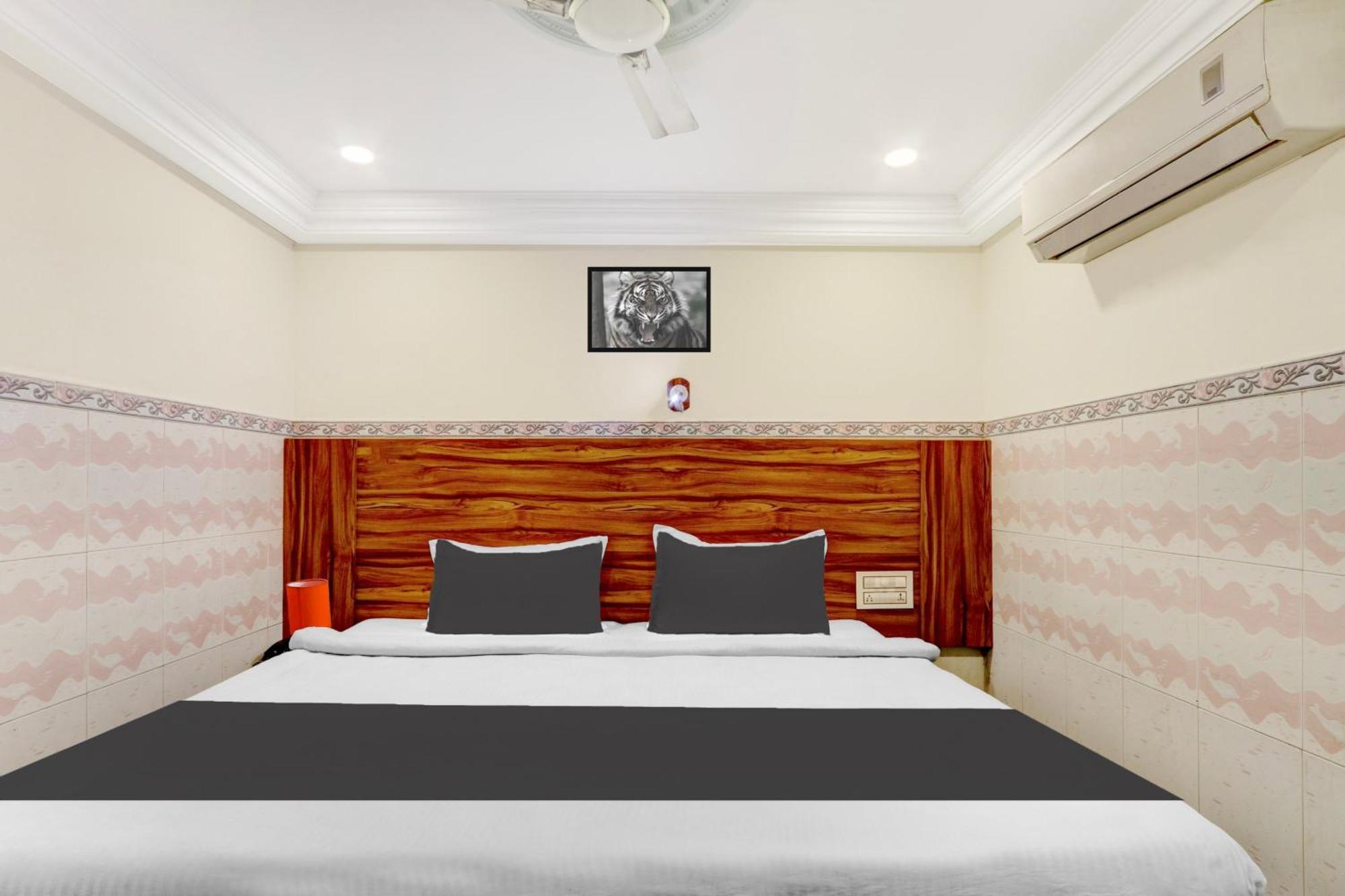 Vijayawāda Hotel O Hanuman Pet Near Railway Station מראה חיצוני תמונה