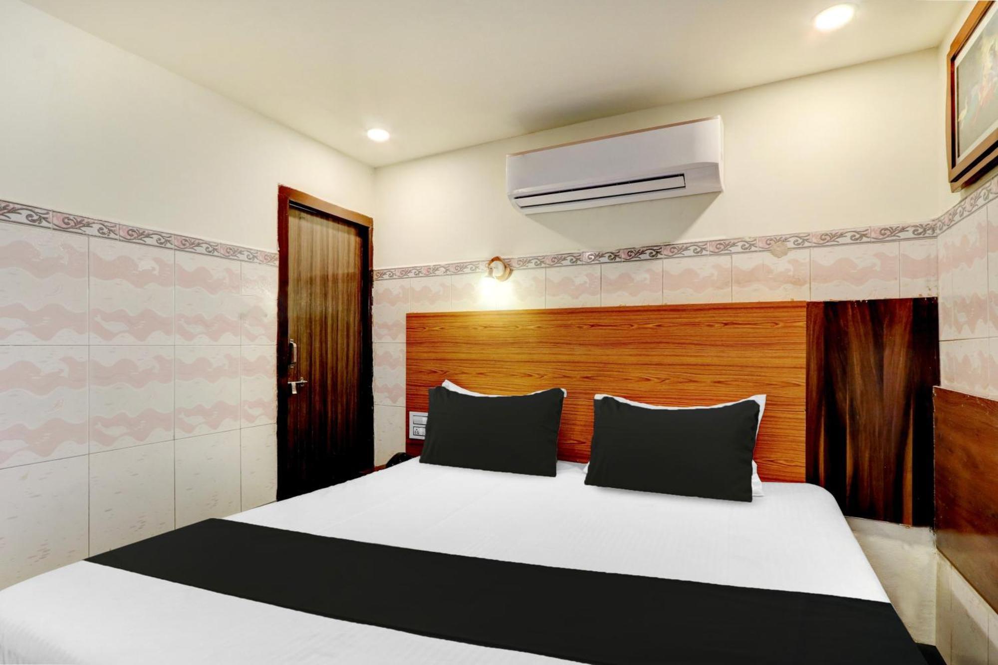 Vijayawāda Hotel O Hanuman Pet Near Railway Station מראה חיצוני תמונה